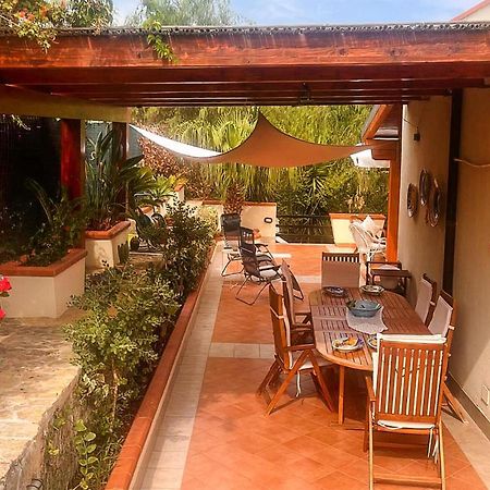 Villa Curreri Porto Palo Buitenkant foto